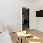 度假居 5 Star In *